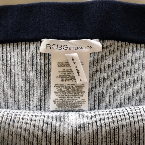 BCBG KNITTED STRIPED SKIRT - Picture 2 of 2